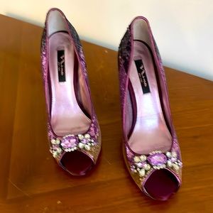 Nina Embellished jeweled purple heels, size 10